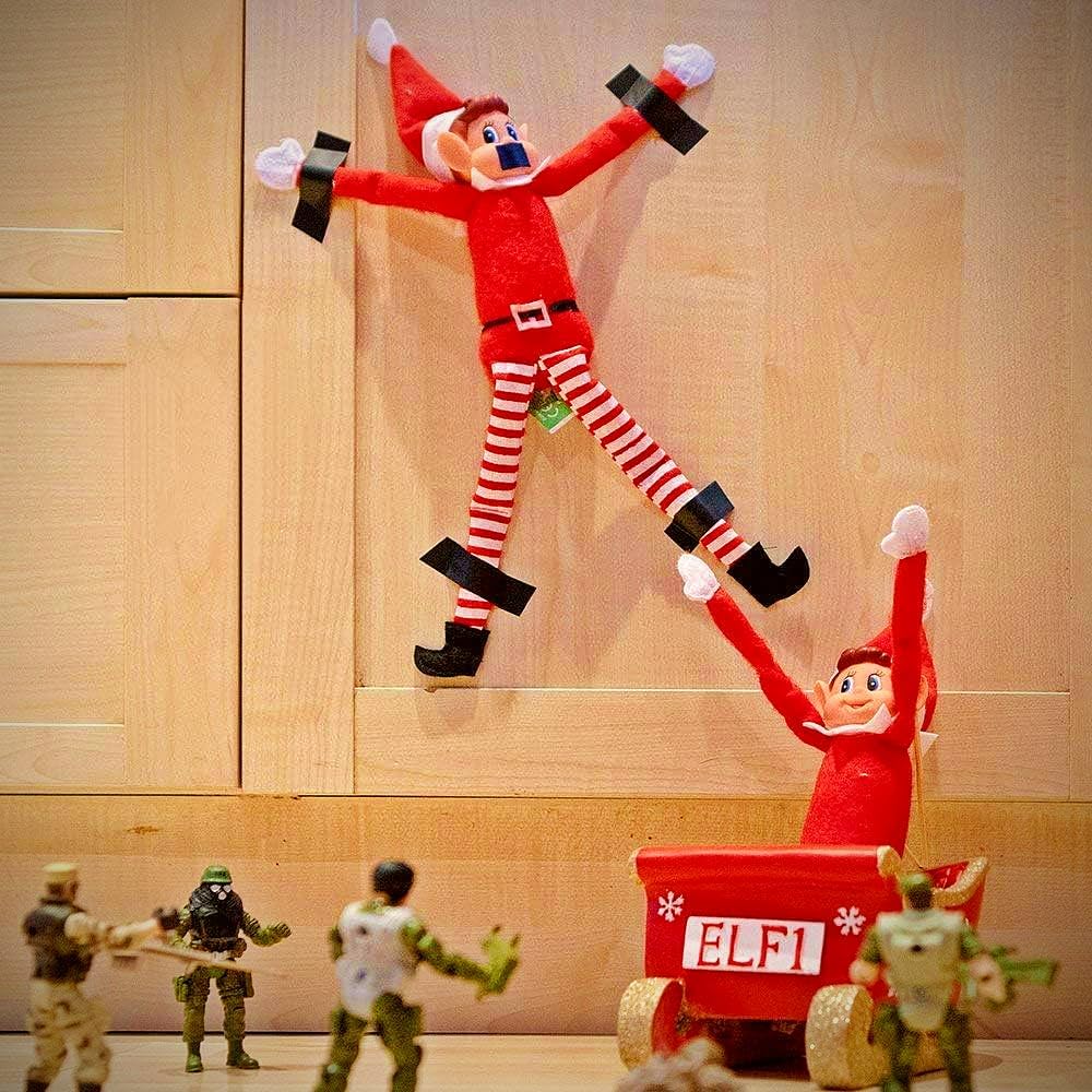 GLOW - Juego De 2 Elfos De Navidad Traviesos, Figura De Elfo Juguetona Con Cuerpo Suave, Cara De Vinilo, Agarre De Gancho Y Bucle, Elfos Behavin' Badly Christmas Family Elfie Elvie Toy Boy Girl